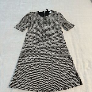 DIVIDED chevron stripes black and white mini dress, size 4
